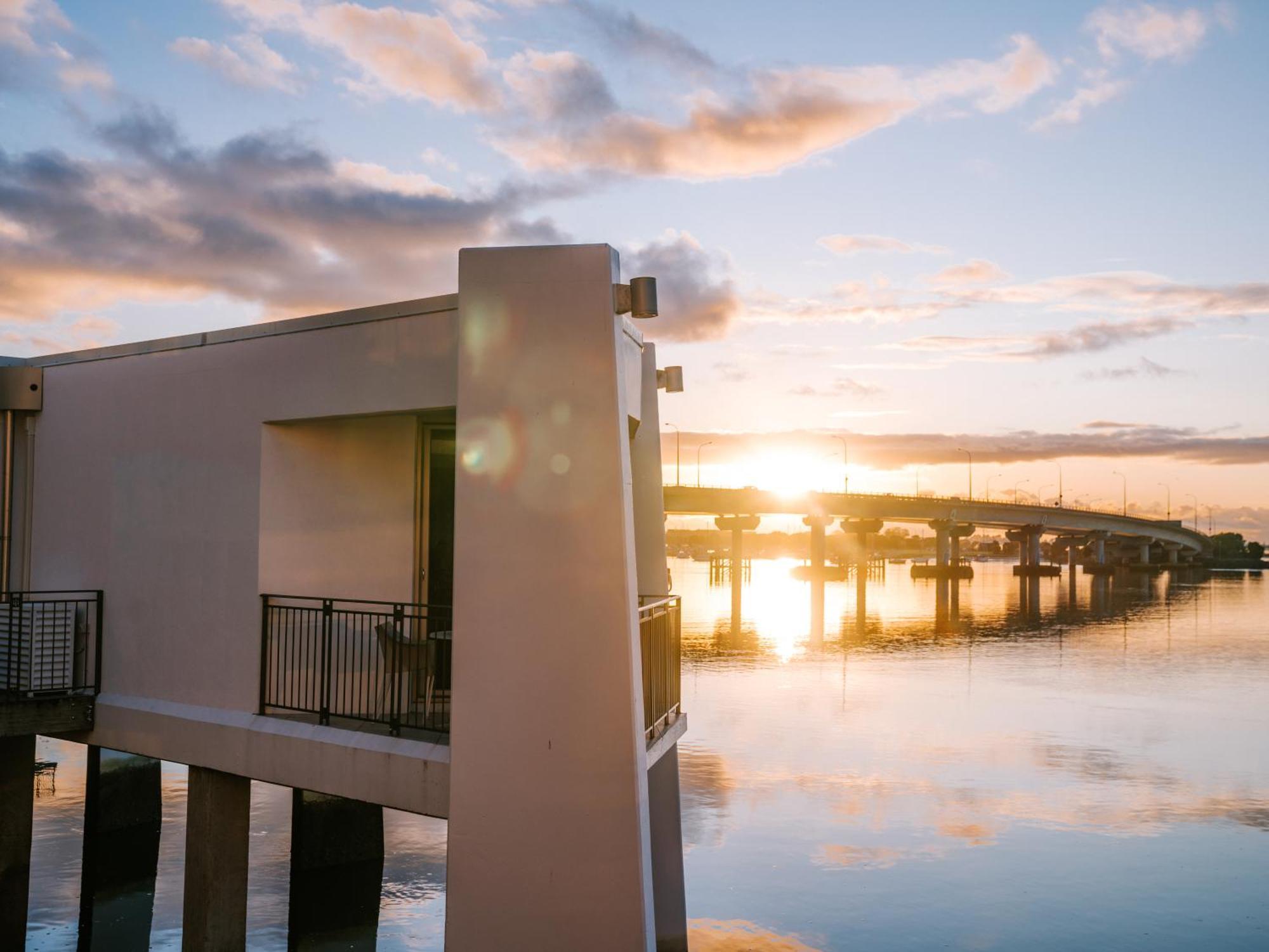 Hotel Trinity Wharf Tauranga Extérieur photo