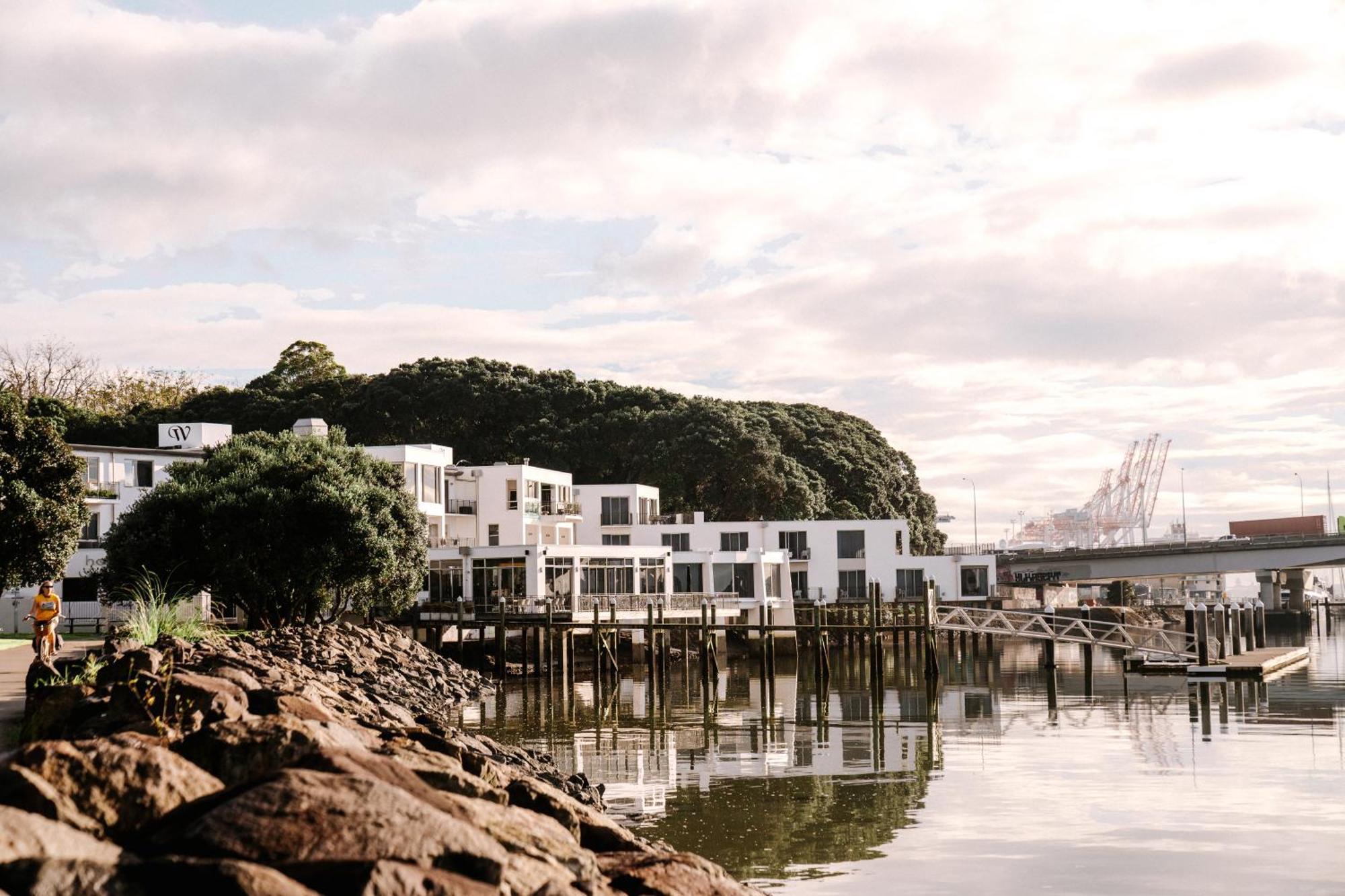 Hotel Trinity Wharf Tauranga Extérieur photo