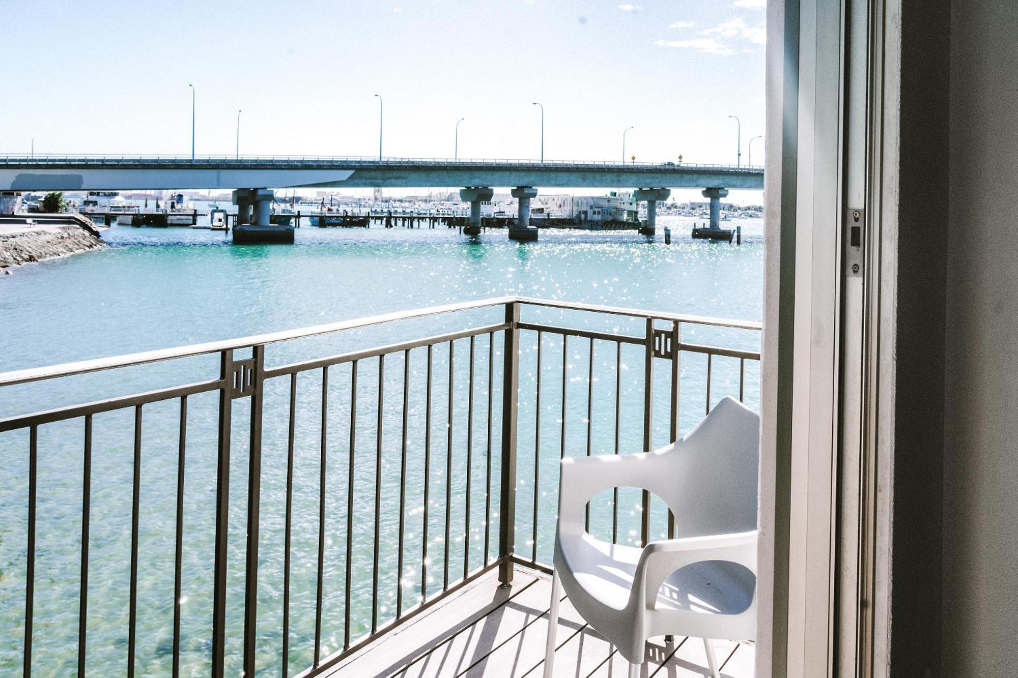 Hotel Trinity Wharf Tauranga Extérieur photo