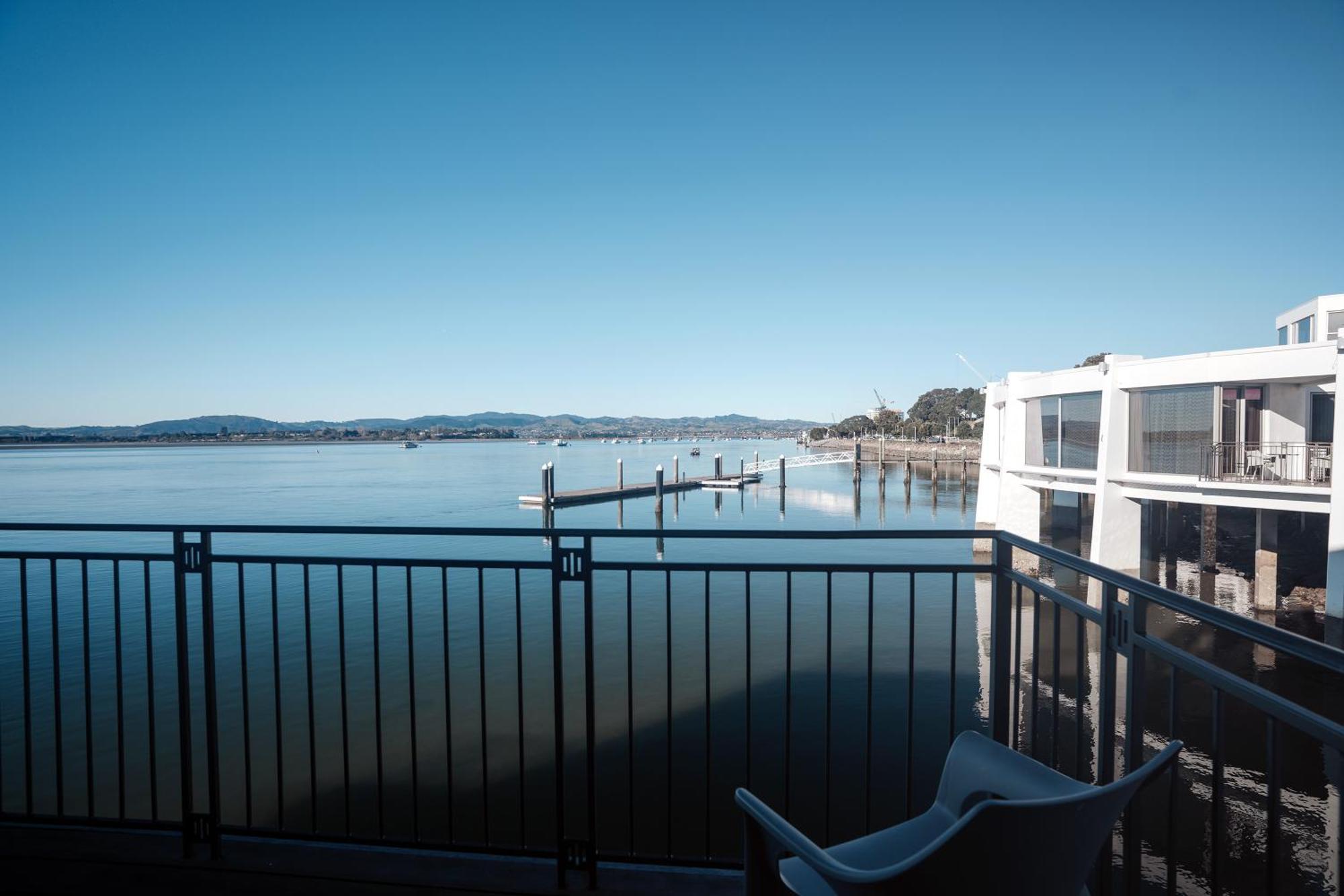 Hotel Trinity Wharf Tauranga Extérieur photo