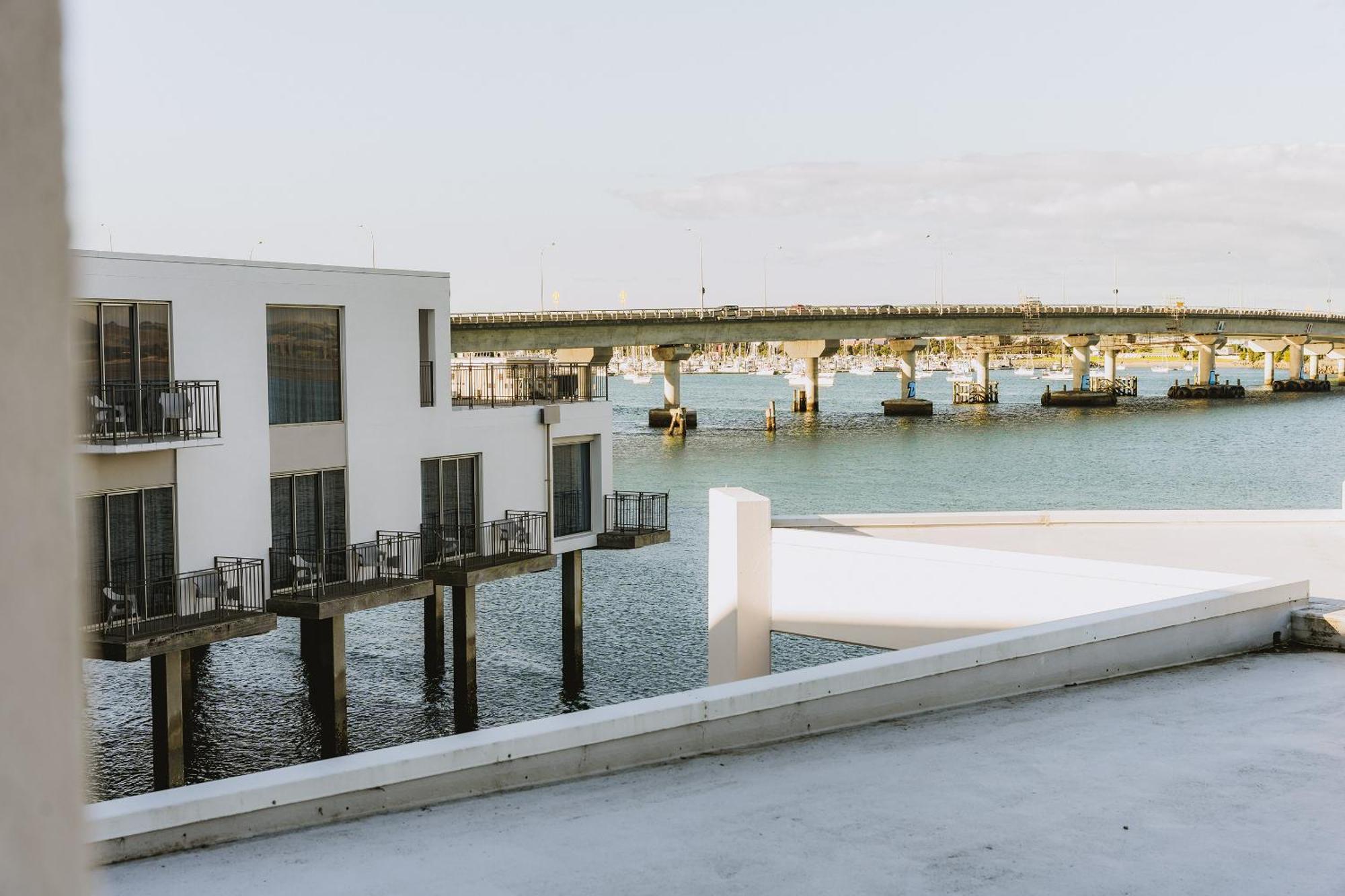 Hotel Trinity Wharf Tauranga Extérieur photo