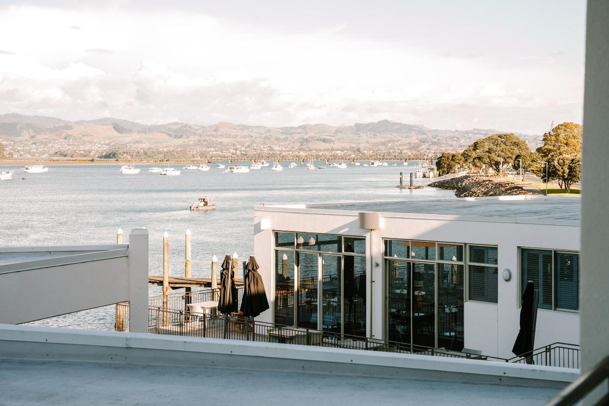 Hotel Trinity Wharf Tauranga Extérieur photo