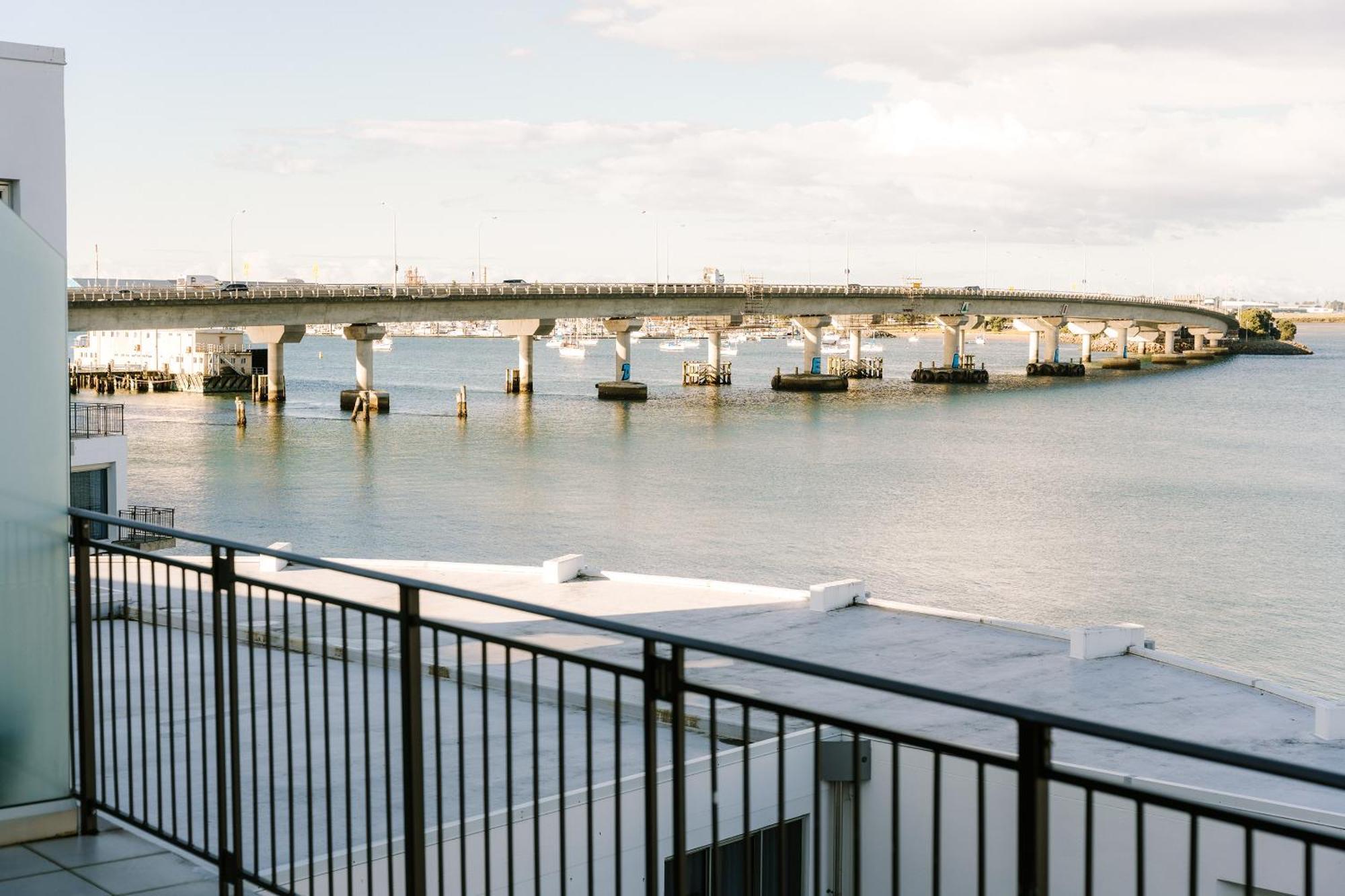Hotel Trinity Wharf Tauranga Extérieur photo