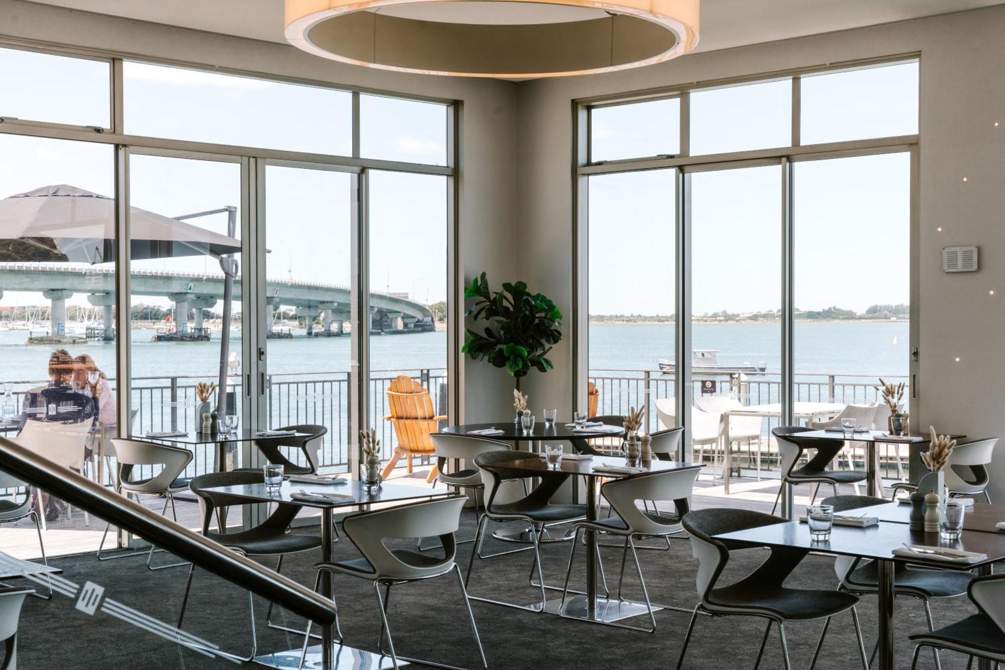 Hotel Trinity Wharf Tauranga Extérieur photo