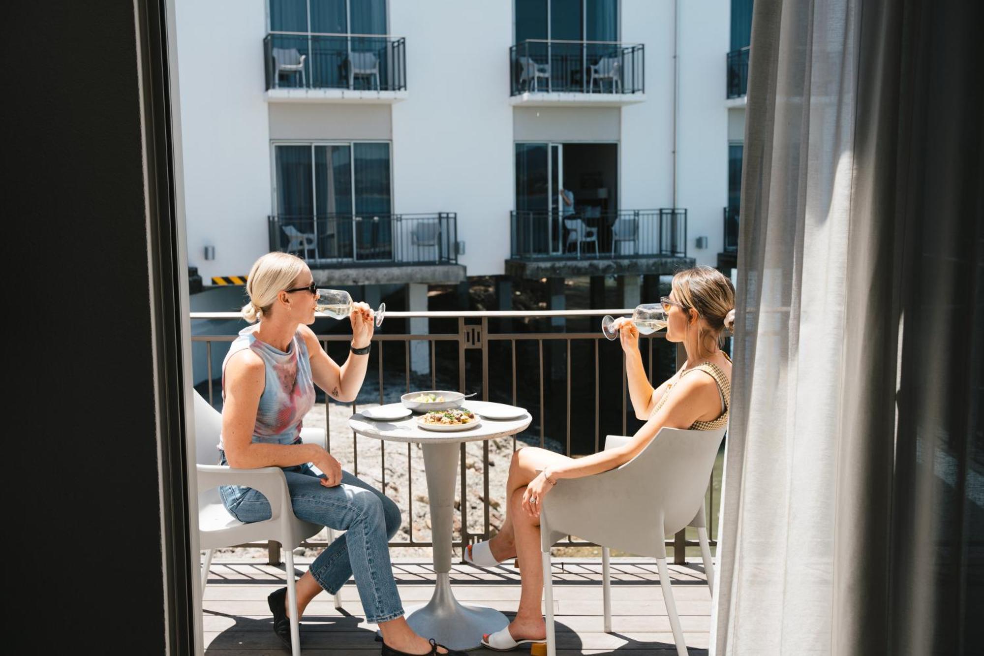 Hotel Trinity Wharf Tauranga Extérieur photo